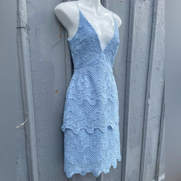 NICHOLAS Lace  Overlay Crochet Strappy Sheath Dress, size 2 - Picture 5 of 11